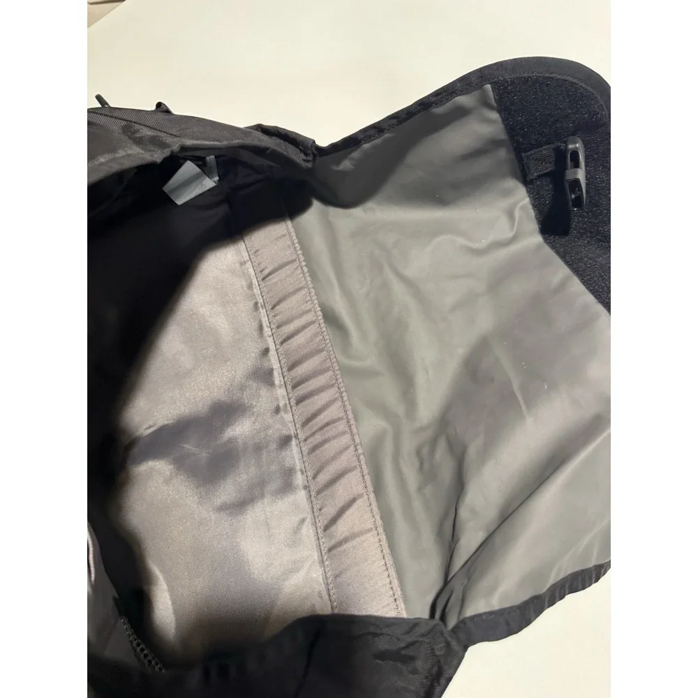 Timbuk2 Classic Padded Laptop Messenger Bag Commuter Work  Crossbody Black